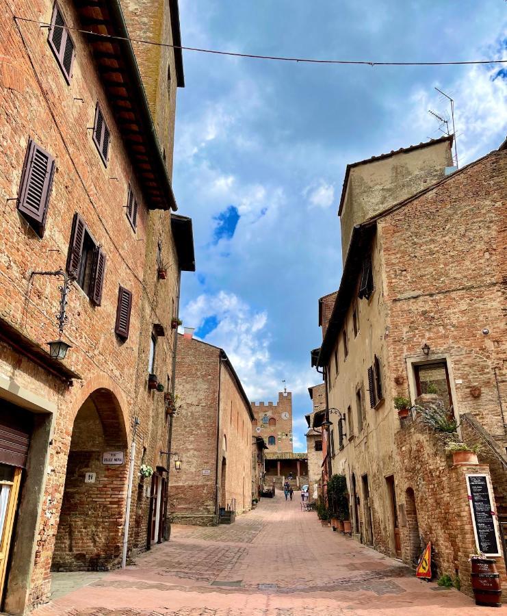 Il Feudo Hotel Certaldo Luaran gambar
